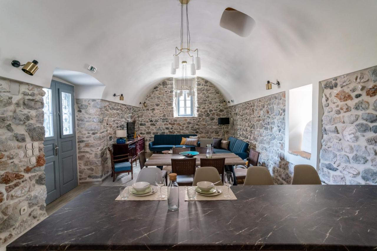 Englezena'S Guesthouse Leonídion Eksteriør bilde