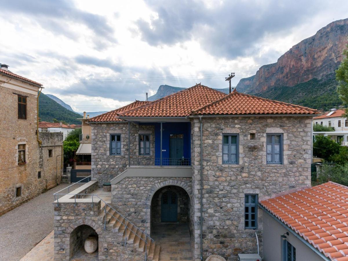 Englezena'S Guesthouse Leonídion Eksteriør bilde
