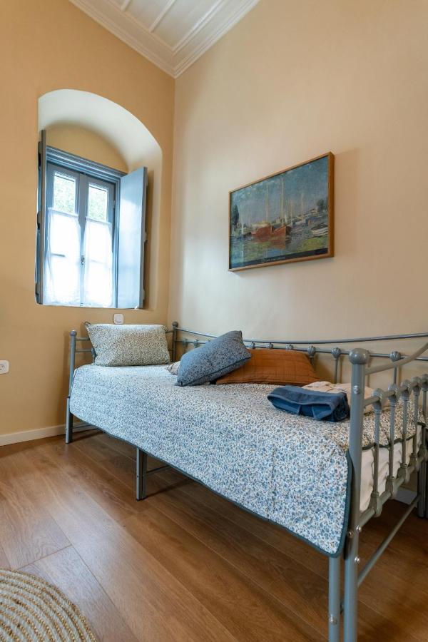 Englezena'S Guesthouse Leonídion Eksteriør bilde
